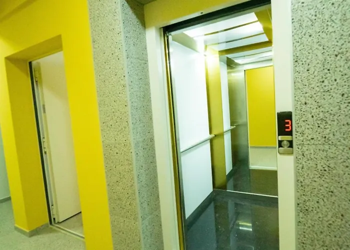 Cristalex Sunset شقة كونستانتا